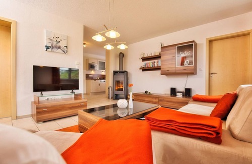 Perlhutte Apartment | Large vacation apartment (100sqm) with terrace and garden