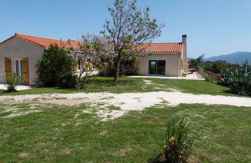 Llauro House | Large villa, 7 people, 4 bedrooms, very quiet, swimming pool, sea and mountain views