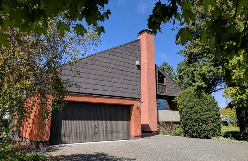 Freystadt Villa | Large villa: family reunion, Nuremberg trade fair - sauna, billiards, fireplaces, 10 bedrooms