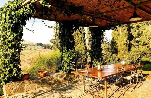 Castelfalfi Villa | Large villa in Tuscany Italy to rent with pool, air conditioning, views, Wi-Fi, and near Volterra