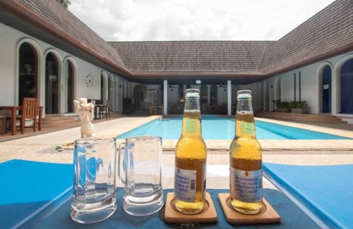 Chalong Villa | Large villa incl. pool, breakfast, maids, electricity & chef! Perfect for groups