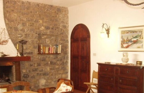 Saline Sadun Hotel | Large villa w/3000 m2 pine garden near beach, private path to sea