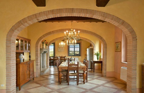 Bibbona Villa | Large villa with heated pool, A/C, Wi-Fi, BBQ, al fresco dining, sleep 22