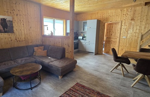 Blankenburg House | Large wooden house with sauna, in a quiet location by the bathing lake
