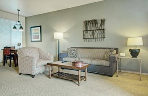Ahwatukee Foothills Resort | Largest nature preserve within city limits in the world!