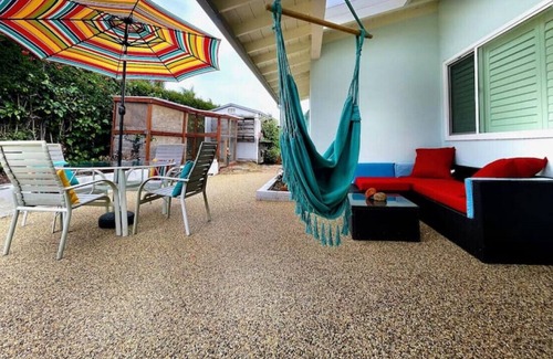 Olde Carlsbad House | Larkspur Down · Cheerful Home-Hot Tub-Play Structure-Walk to Food