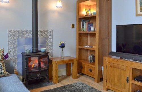 St Leonards-On-Sea House | Larkspur