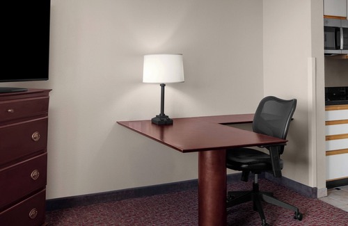 East Lake Hills Hotel | Larkspur Landing Extended Stay Suites Bellevue