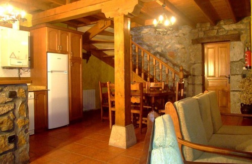 Soba Ski Chalet | Las Casucas de Asón - Casa Rural 4 dormitorios