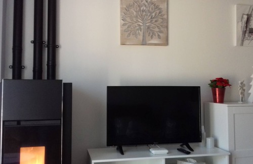 Camarena de la Sierra Apartment | Las Eras Apartment 15 minutes from the ski slopes of Javalambre