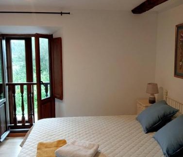San Miguel de Aras House | Las Gallinas de María