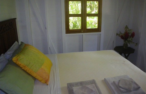 Bocas del Toro Bed & Breakfast | Las Palmas Casita at Bluff Beach Retreat in Bocas del Toro