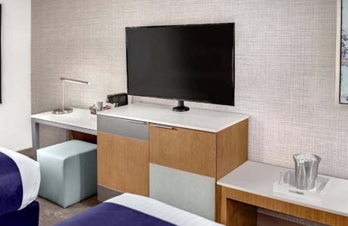 Gateway District House | Las Vegas Vacation! 3 Comfortable Units, 2 Pools, Game Room and Casino!