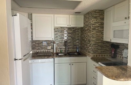 Glenwood Condo | Last Minute Special for August with Million Dollar Views!