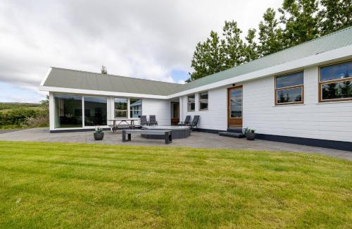 Reykholt Villa | Laugavellir - House