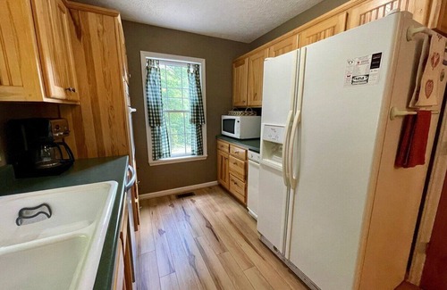 Peak Creek House | Laurel Winds - Laurel Springs, NC