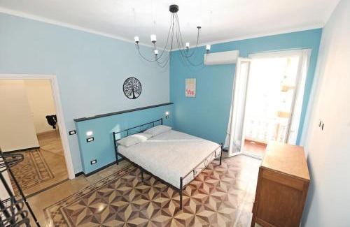 Rivarolo Ligure Apartment | Lauretta: Appartamento adiacente metro