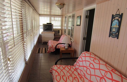 Ortley Beach House | Lavallette Beach House POOL PET OK WITH FEE
