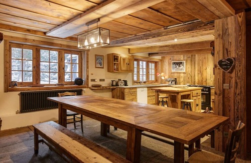 Le Lavancher Ski Chalet | Lavancher - Chalet 400m2 Ferme 1803 Rénovée Sauna Billard