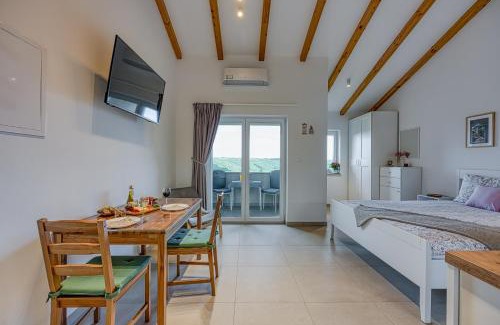 Kringa Apartment | LAVANDA - Cozy & Modern Studio in the Countryside of Central Istria