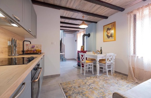 Izola House | Lavanda Duplex With Separate Entrance in the Center of Izola