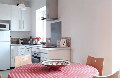 Talmont-Saint-Hilaire Apartment | Lavanderies: Charming apartment near sea *