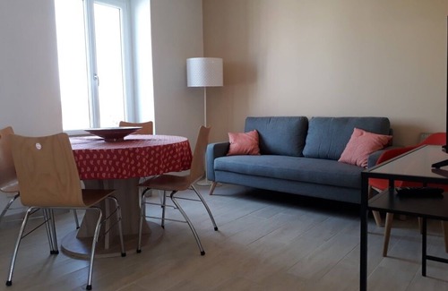 Talmont-Saint-Hilaire Apartment | Lavanderies: Charming apartment near sea *
