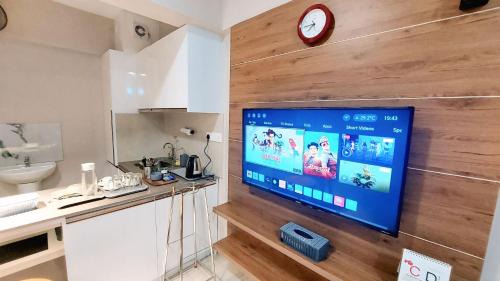 Nedumbassery Apartment | Lavender Airport Suite