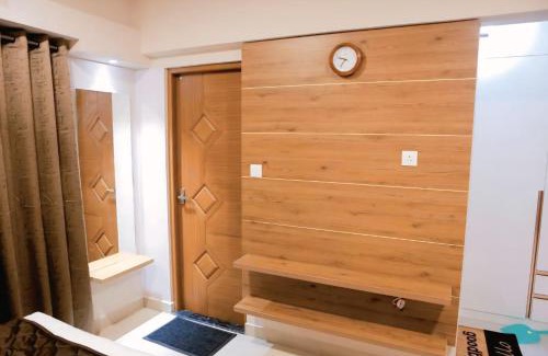 Nedumbassery Apartment | Lavender Airport Suite