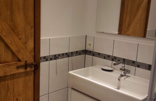 Moresnet-Chapelle Apartment | Lavender apartment with balcony, 4 persons
