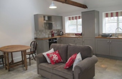 Millthorpe Cottage | Lavender Cottage - Luxury Accommodation In The Heart Of Derbyshire