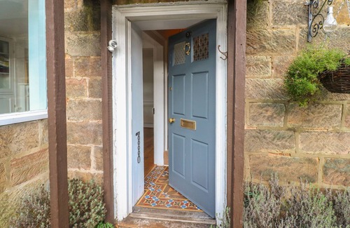 Milford Cottage | LAVENDER COTTAGE, pet friendly, character holiday cottage in Duffield