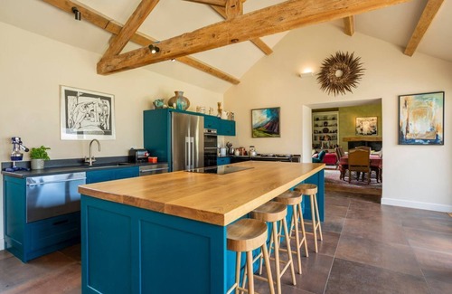 Souldern Villa | Lavender Farmhouse - Five Bedroom Villa, Sleeps 10