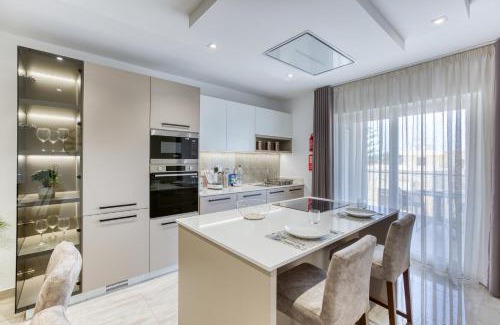St. Andrew's Apartment | Lavish 3bed In Fair Water Homes Swieqi By Homely