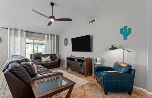 East Mesa House | Lavish 3br Haven W Private Pool