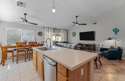 East Mesa House | Lavish 3br Haven W Private Pool