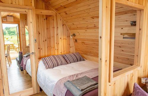 Aberfeldy Apartment | Lawers Luxury Glamping Pet Friendly Pod at Pitilie Pods