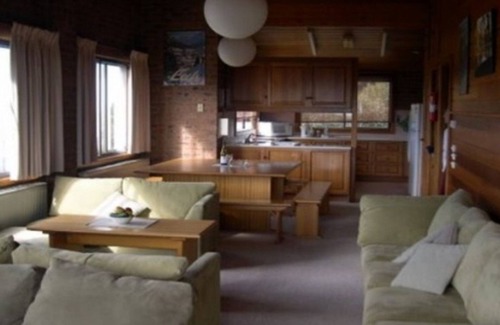 Hotham Heights Ski Chalet | Lawlers 40 - Spacious chalet perfect for families and groups