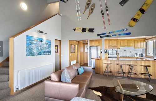 Hotham Heights Apartment | Lawlers 8 Beautiful Spacious Ski Chalet