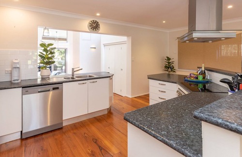 Blueys Beach House | Lazuli @ Blueys Beach
