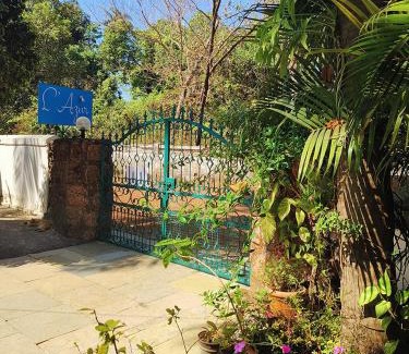 Vagator Apartment | LAZUR Studio Cottage 1, Vagator Beach GOA