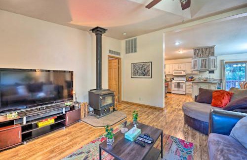 Forest Lakes House | Lazy Bear Den about 9 Mi to Vallecito Reservoir