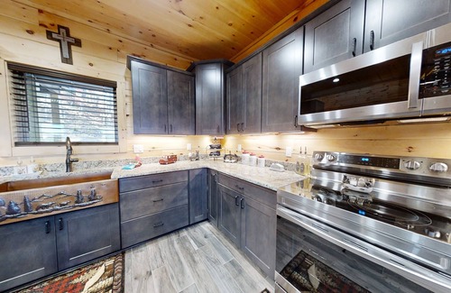 Walland Cabin | Lazy Bear Lodge