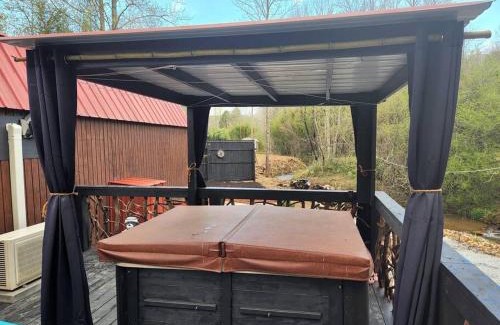 Pickens House | Lazy Bear Retreat by the Creek