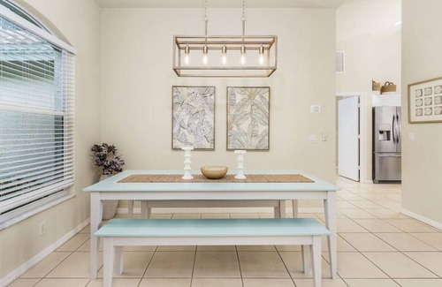Central Naples House | Lazy days & lake views. Beautiful Naples pool home in Briarwood