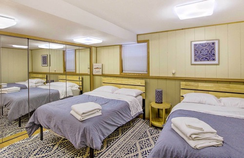 Markesan Cabin | 'Lazy Days Lakehome' w/ Wraparound Deck!