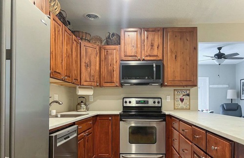 Osage Beach Condo | Lazy Days M-01B - One Bedroom Apartment, Sleeps 4