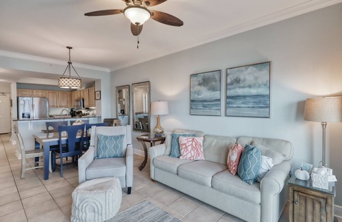 Gulf Shores Condo | Lazy River & Indoor Pool 2/2 Sleeps 8