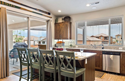 Santa Clara House | Lazy River Lookout #116 -Sleeps 26- Zion, Southern Utah, St George, boating, ATV