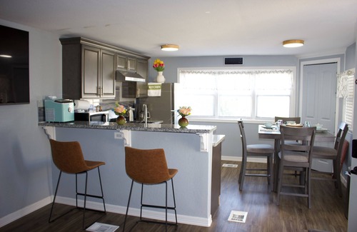 Pasadena House | LBD Heaven’s Inn is a private & comfortable place 10 miles from Downtown Houston